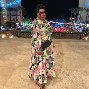 Meet your Posher, Janai